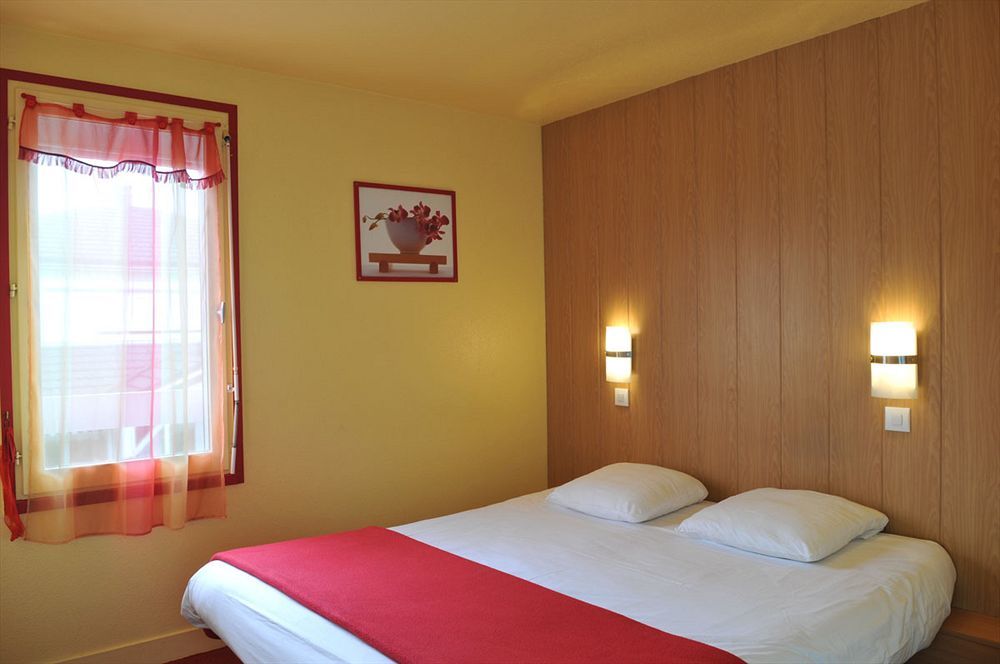 Fasthotel Caen Memorial Екстериор снимка